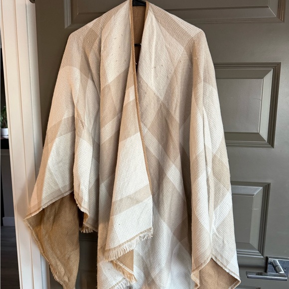 LOFT Jackets & Blazers - Loft Double Sided Poncho